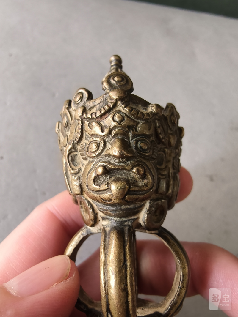 Ritual dagger phurbu made of brass or bronze respectively - 图14